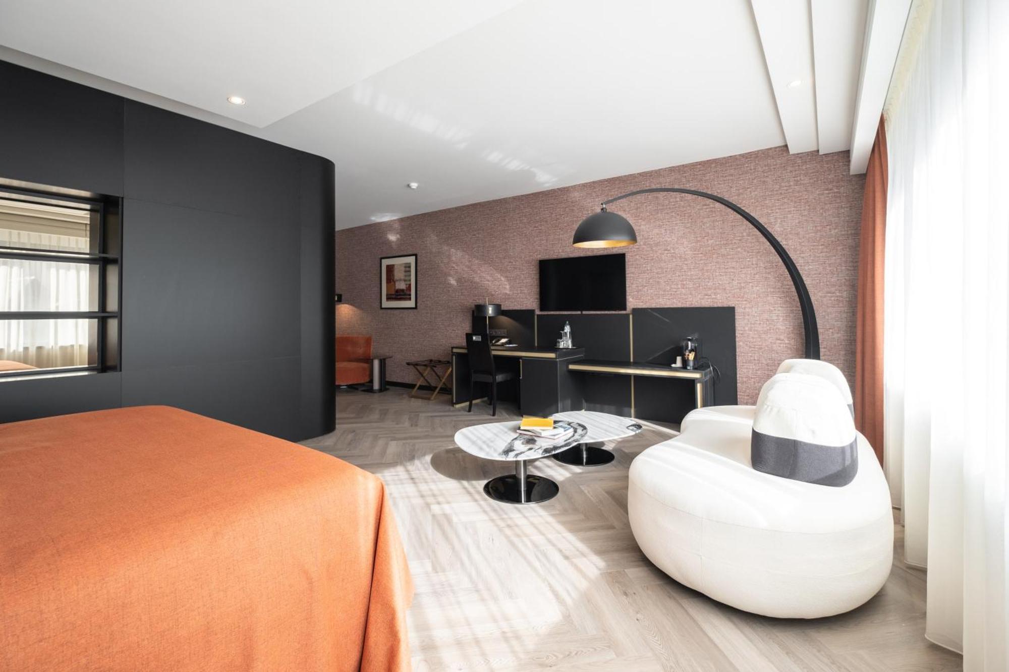 Hyllit Hotel 4*
