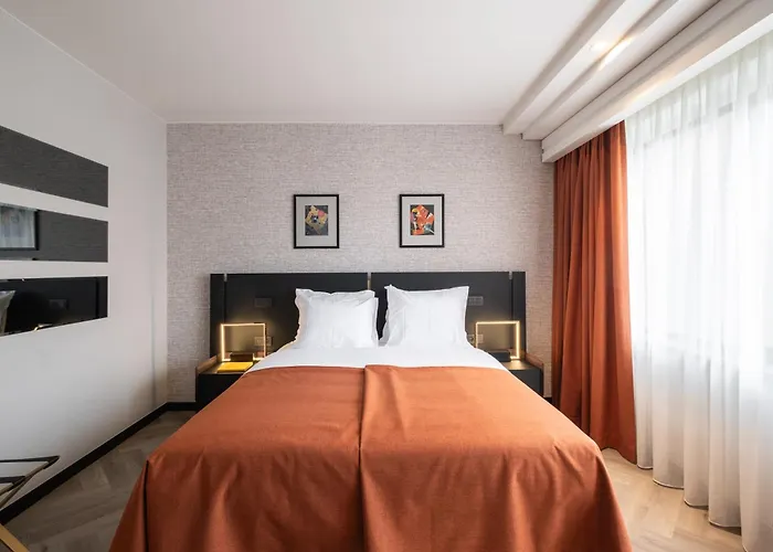 Hyllit Hotel