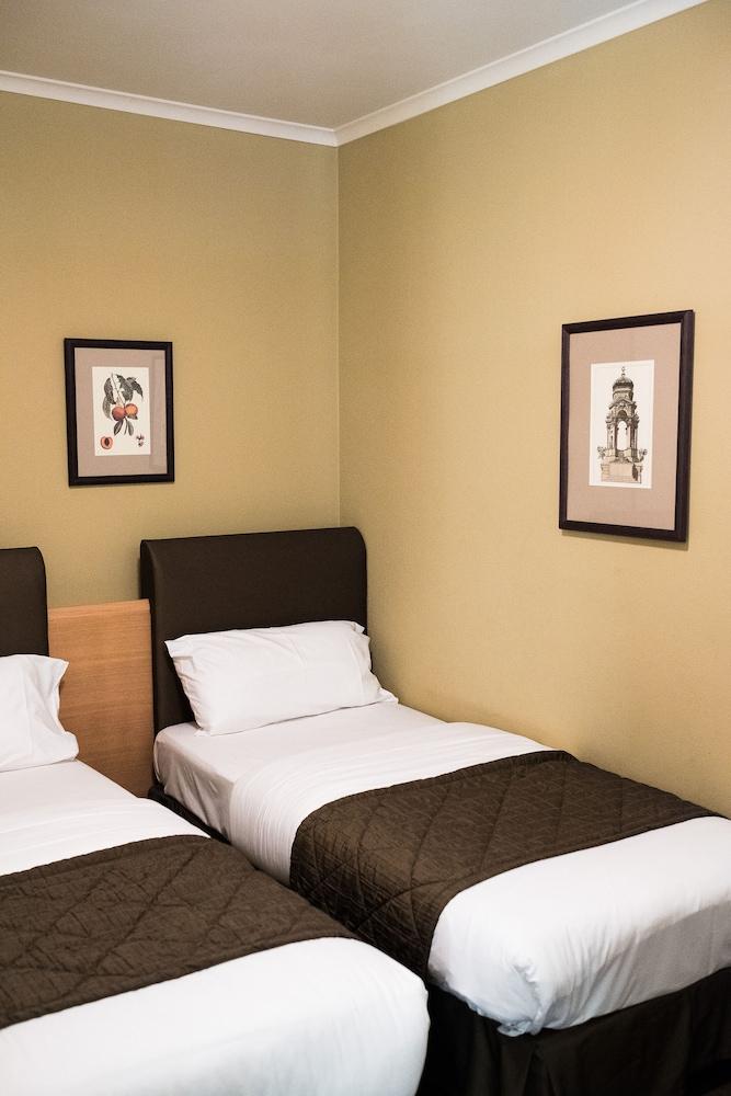 Hyllit Hotel