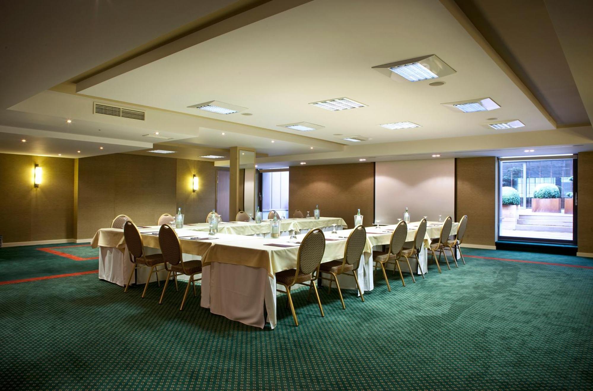 Hotel Hyllit 4*