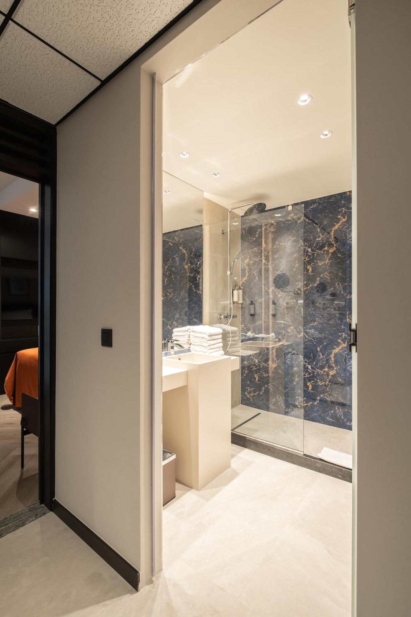 Hyllit Hotel 4*